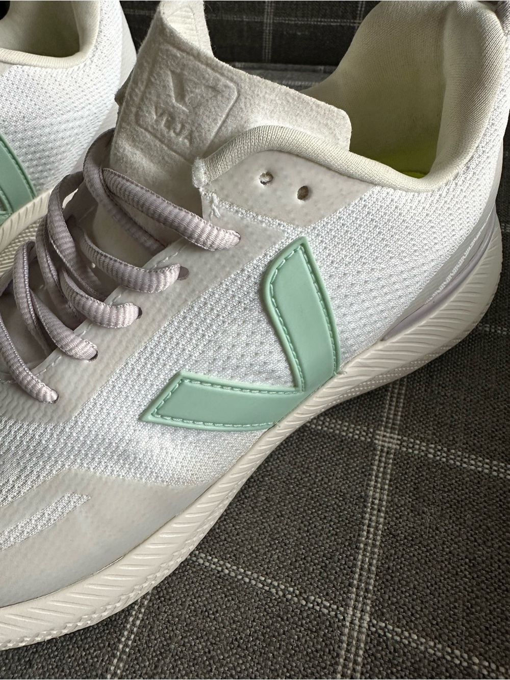 Veja Impala Engineered Mesh Training Sneakers Womens Size 8 - Picture 6 of 12